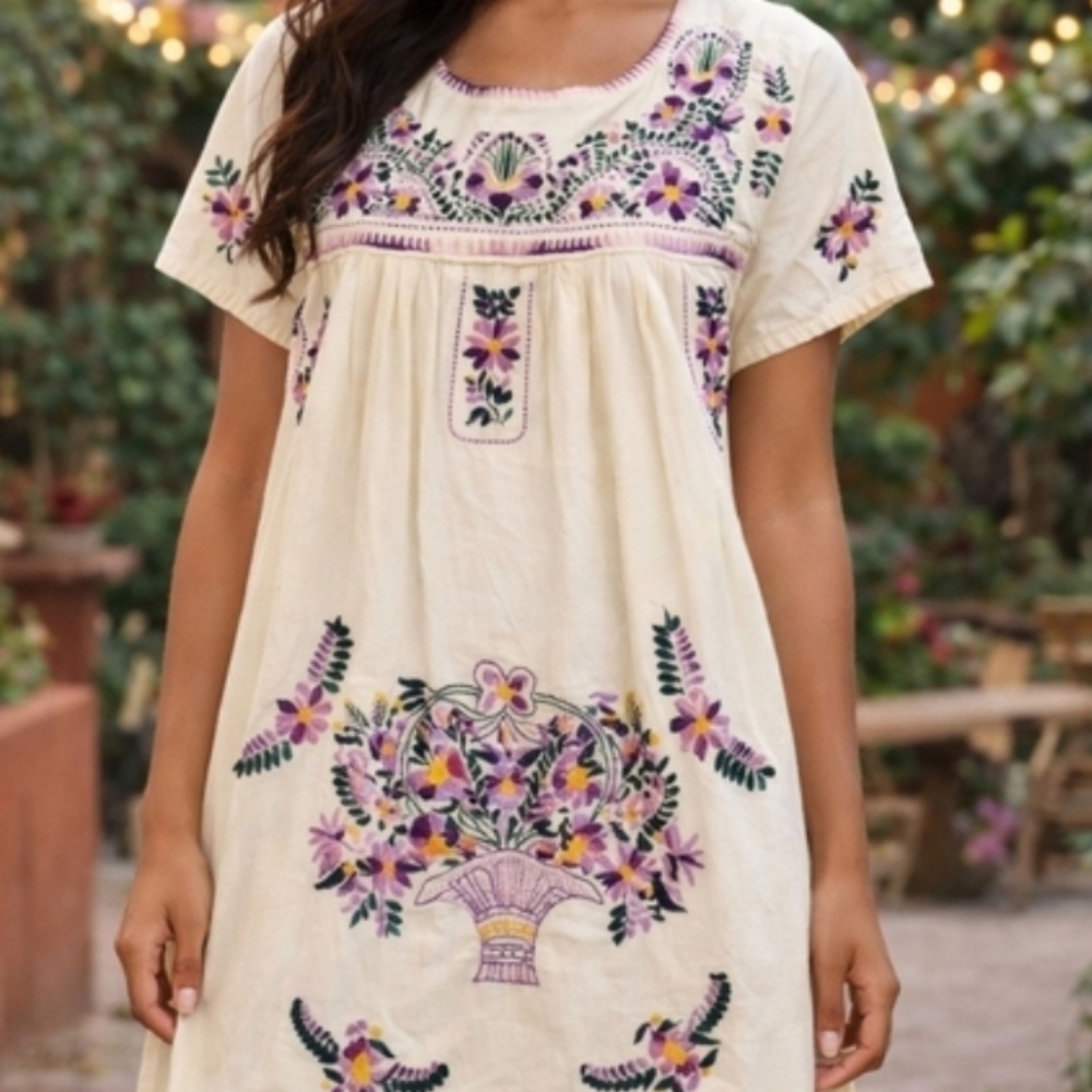 Hand Embroidered Traditional Mexican Dress Sz M Resortwear Coverup Statement